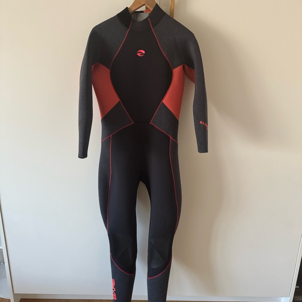 Bare Evoke 3mm Women’s Wetsuit for Swimming or Scuba Diving – Size 12